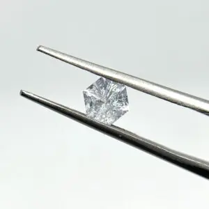 Hand Cut Dumortierite in Quartz Faceted 0.90ct 5.1mm 1pc HK