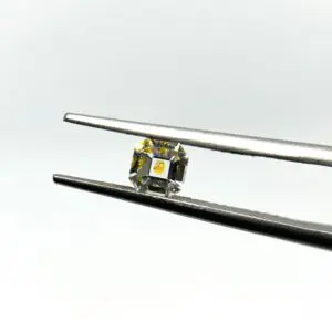 Hand Cut Petroleum Quartz Faceted kaleidoscope 0.37ct 4.4mm 1pc HK