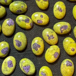 Stichtite 10 x 14mm Oval Cabochon 2pcs INDIA