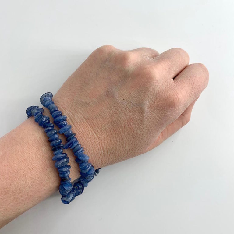 Kyanite Chips Approx 4 – 9mm Beads 38cm Strand - Image 4