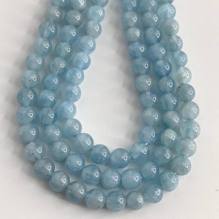 Aquamarine 4mm Smooth Rounds 38 cm Strand