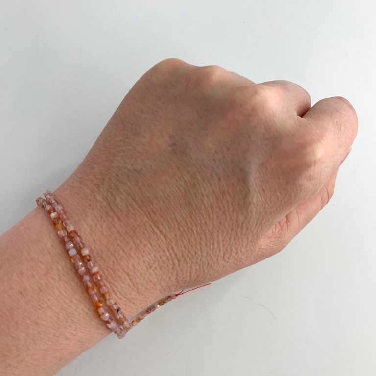 Botswana Agate Orange 2.5mm Faceted Cubes 38cm Strand - Image 3