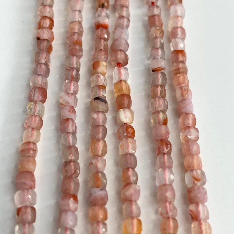 Botswana Agate Orange 2.5mm Faceted Cubes 38cm Strand - Image 4