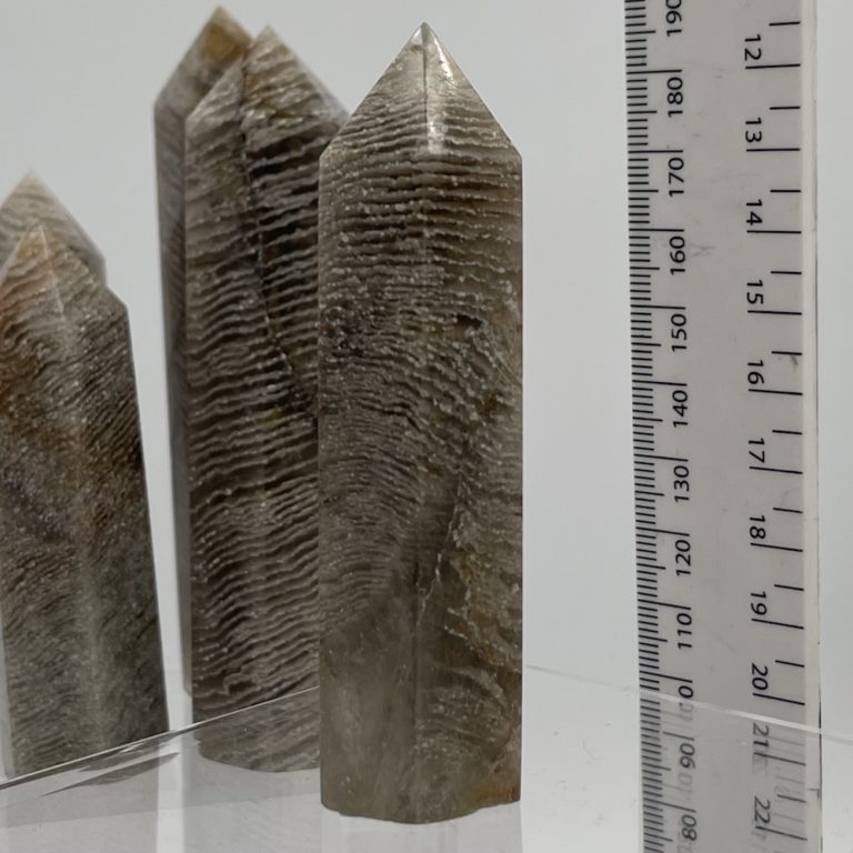 Amphibole Obelisk Approximately 9 x 3 x 3cm - Image 3