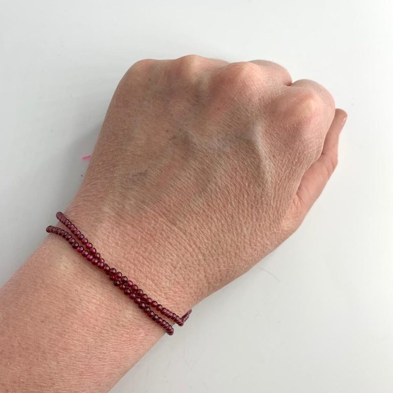 Garnet Smooth Rounds 2mm 38cm Strand - Image 2