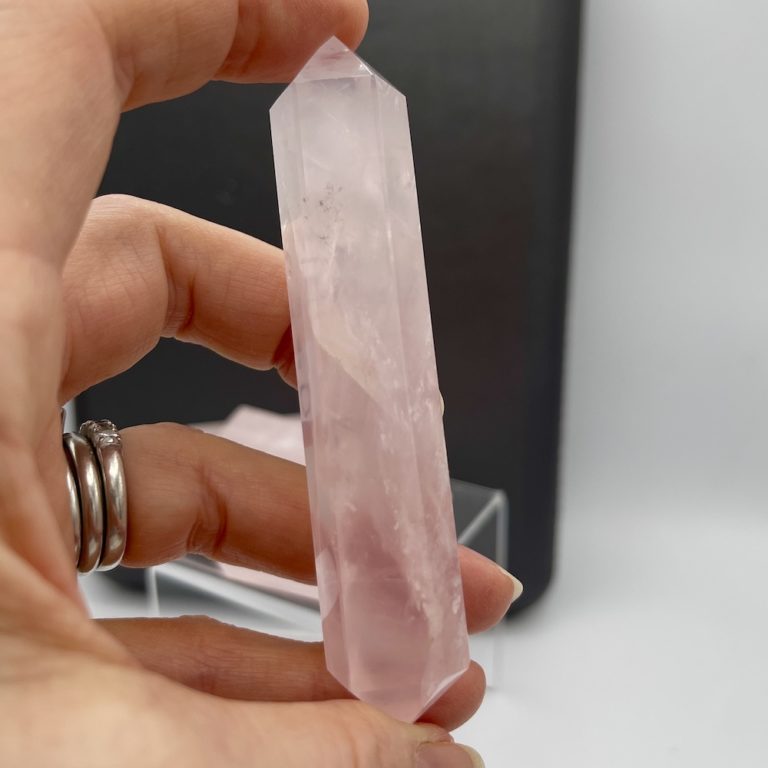 Rose Quartz Double Terminated Point 9.5x1.8cm - Image 2