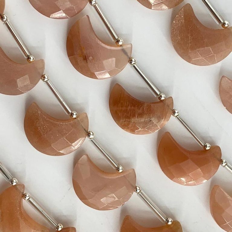 Peach Moonstone Faceted Moons Approx 22mm 7 Pieces - Image 6