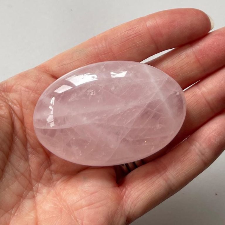 Jelly Rose Quartz Palmstone 6 x 4 x 2cm - Image 3