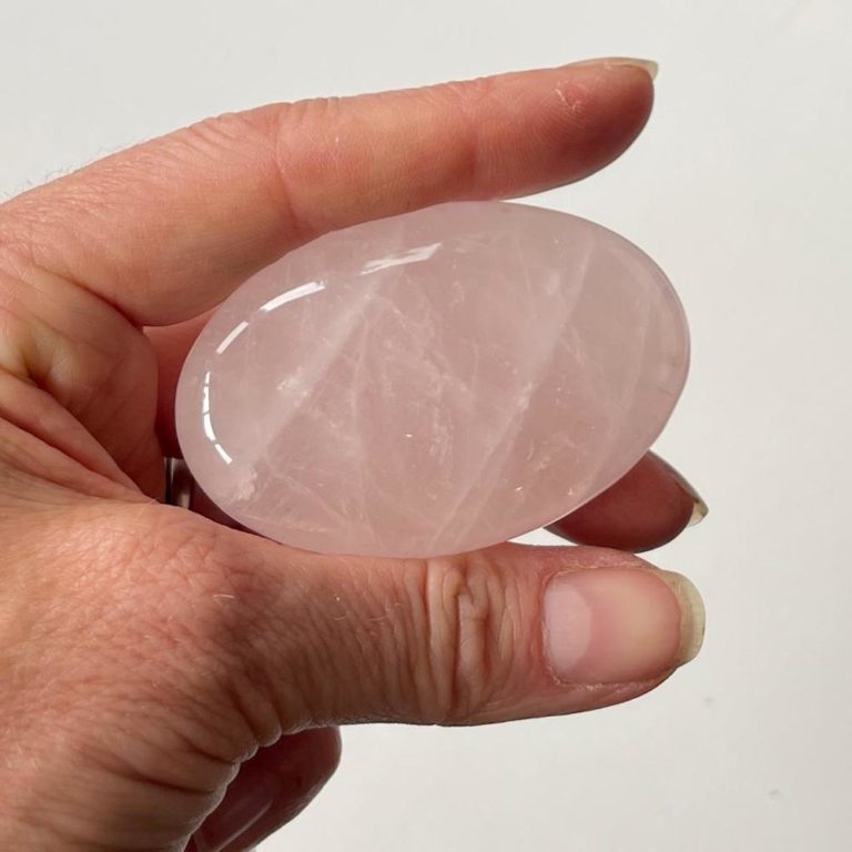 Jelly Rose Quartz Palmstone 6 x 4 x 2cm - Image 5