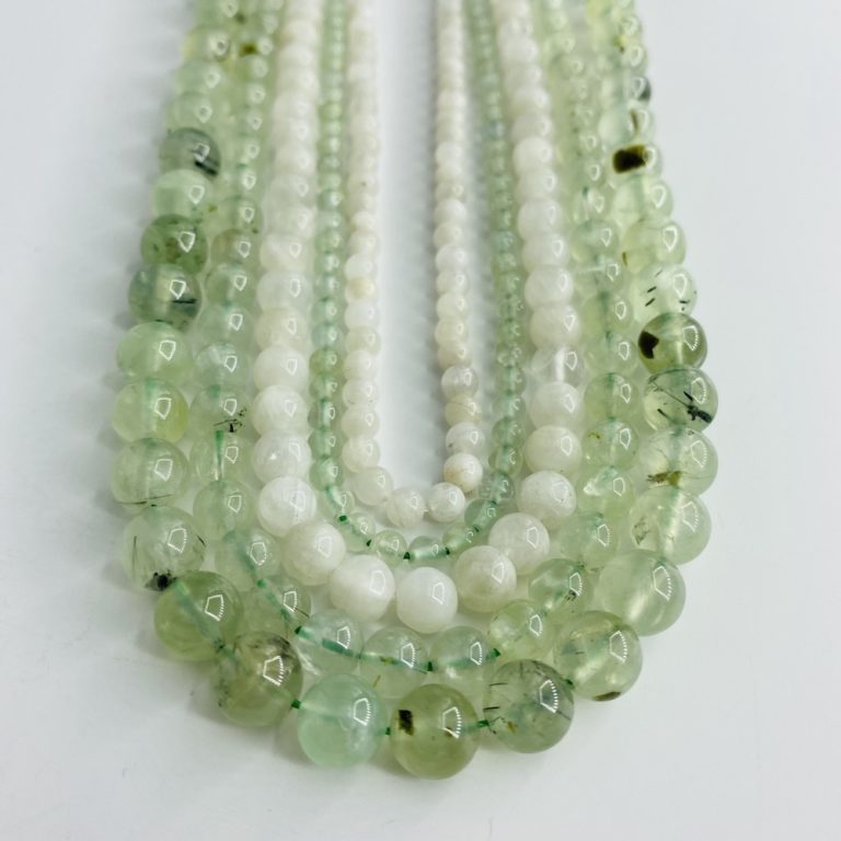Prehnite Smooth Rounds Approx 8mm Beads 38cm Strand - Image 5
