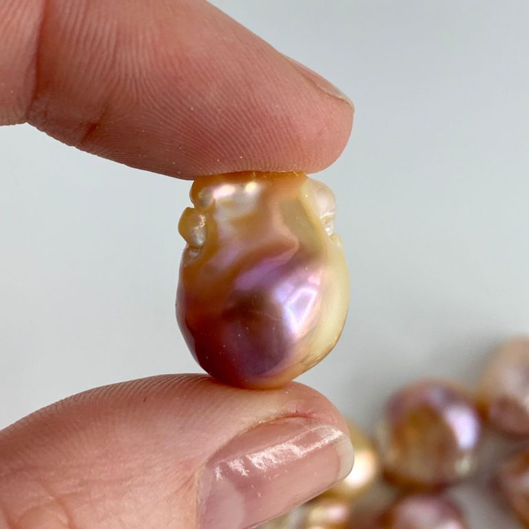 Freshwater Cultured Bi Coloured Nucleated Baroque Pearl Approx 11-14mm - Image 3