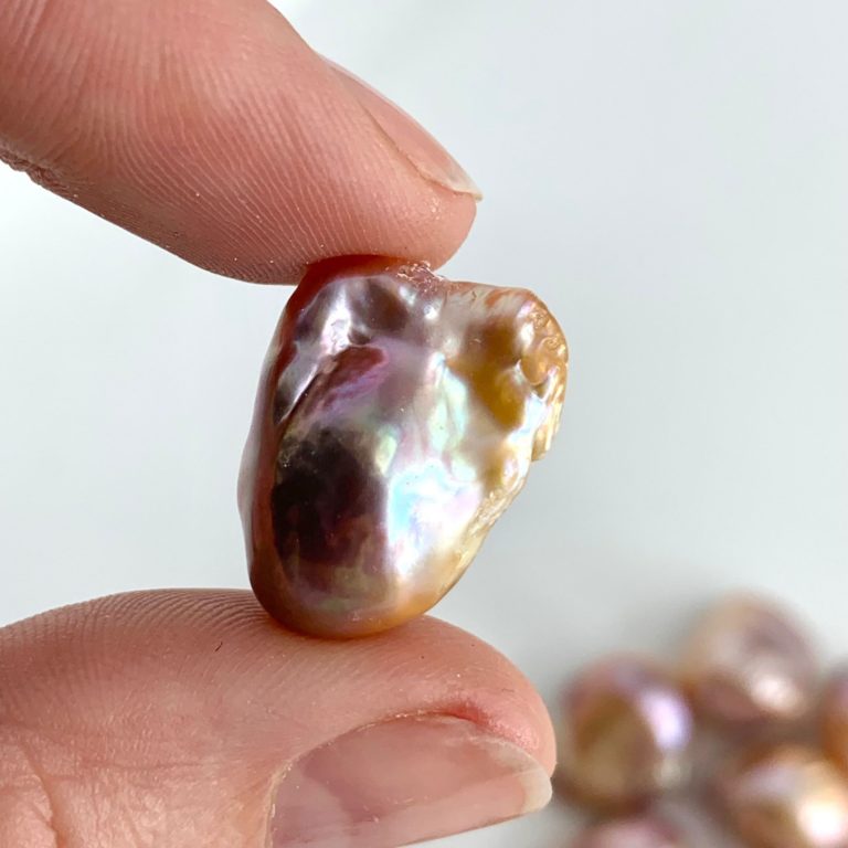 Freshwater Cultured Bi Coloured Nucleated Baroque Pearl Approx 11-14mm - Image 2