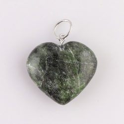 Chrome Diopside Heart Pendant Approx 20 - 25mm