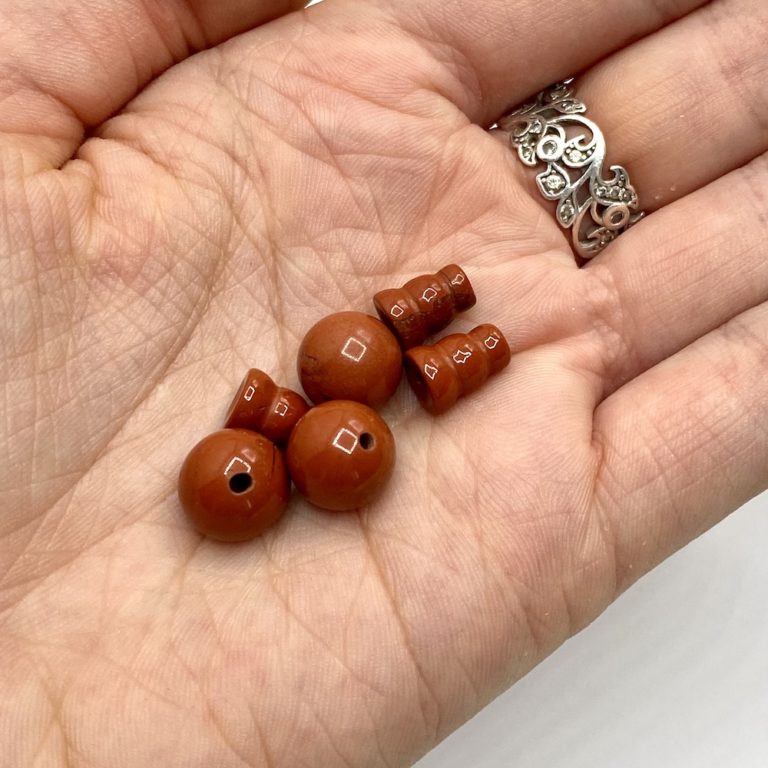 Red Jasper Guru Beads 3 Pack - Image 2