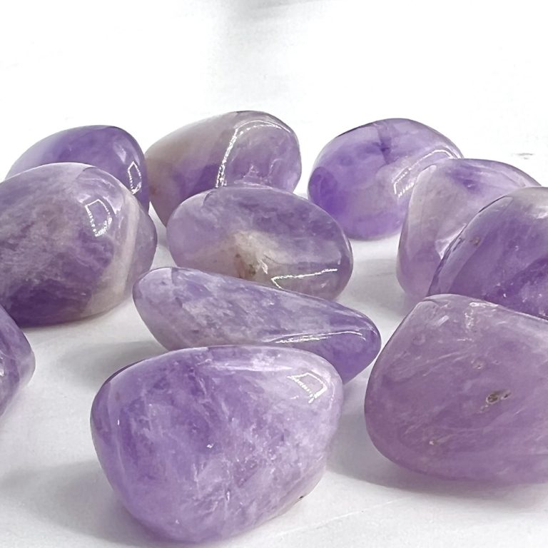 Lavender Amethyst Tumble Stone Approx 3cm - Image 4