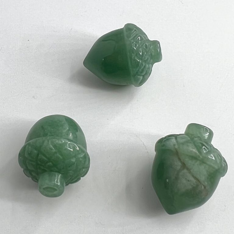 Green Aventurine Acorn Approx 3cm - Image 2