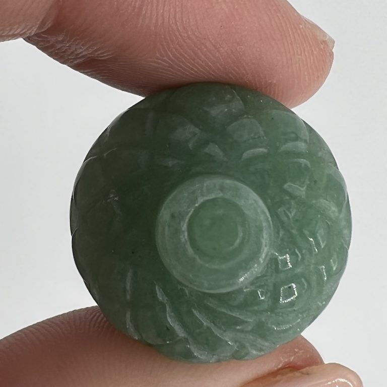 Green Aventurine Acorn Approx 3cm - Image 4