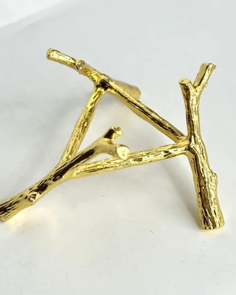 Gold Coloured Metal Twig Style Sphere Stand Approx 9 x 9 x 7cm