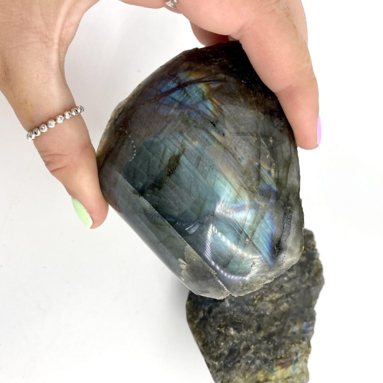 Labradorite Polished Dome Approx 10 x 8 x 3.5cm - Image 4