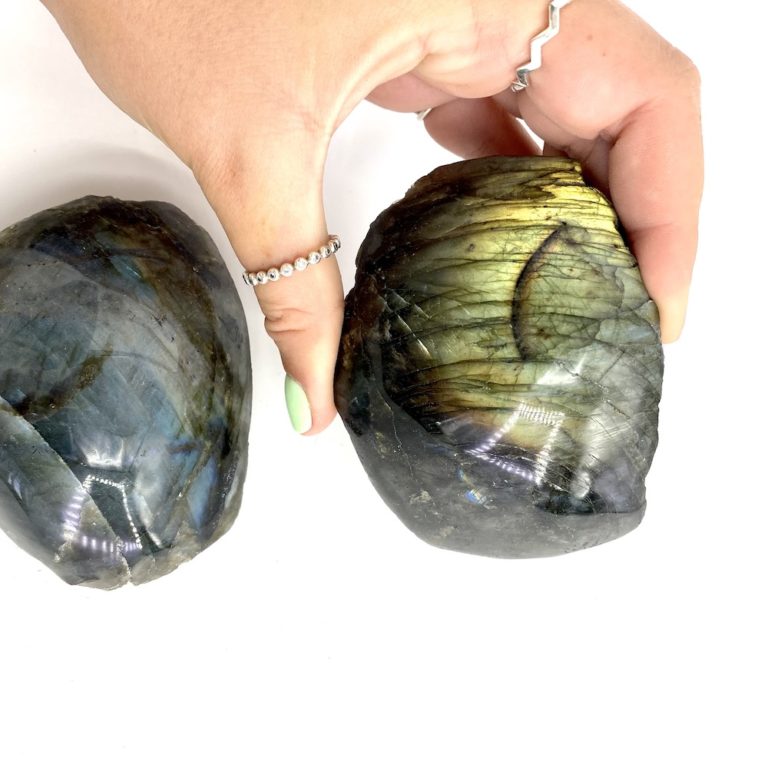 Labradorite Polished Dome Approx 10 x 8 x 3.5cm - Image 5