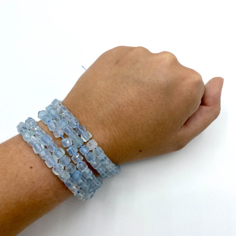 Aquamarine Approx 5 - 6 mm 4D Faceted Cubes Beads Approx 19cm Strand - Image 4