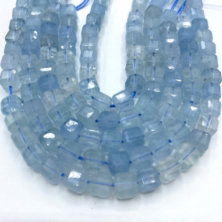 Aquamarine Approx 5 - 6 mm 4D Faceted Cubes Beads Approx 19cm Strand - Image 5