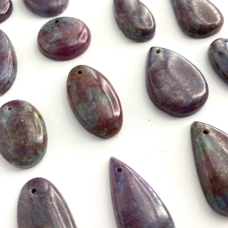 Ruby in Kyanite Mixed Shape Top Drilled Cabochons Approx 20 - 30mm 2 Piece Pack - Image 3