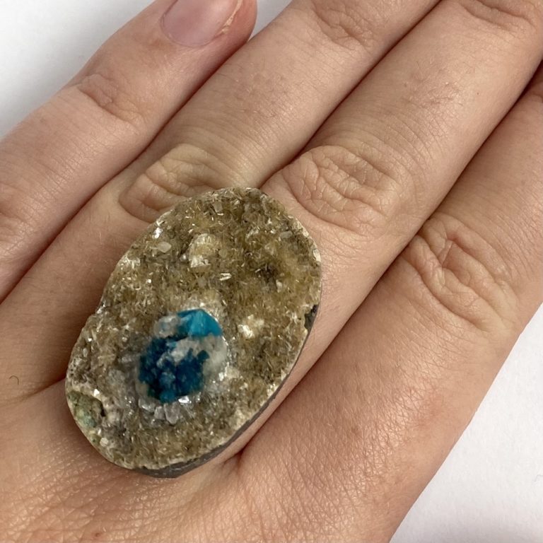 Cavansite Specimen on Matrix Oval Cabochon Approx 35 x 25mm - Image 3