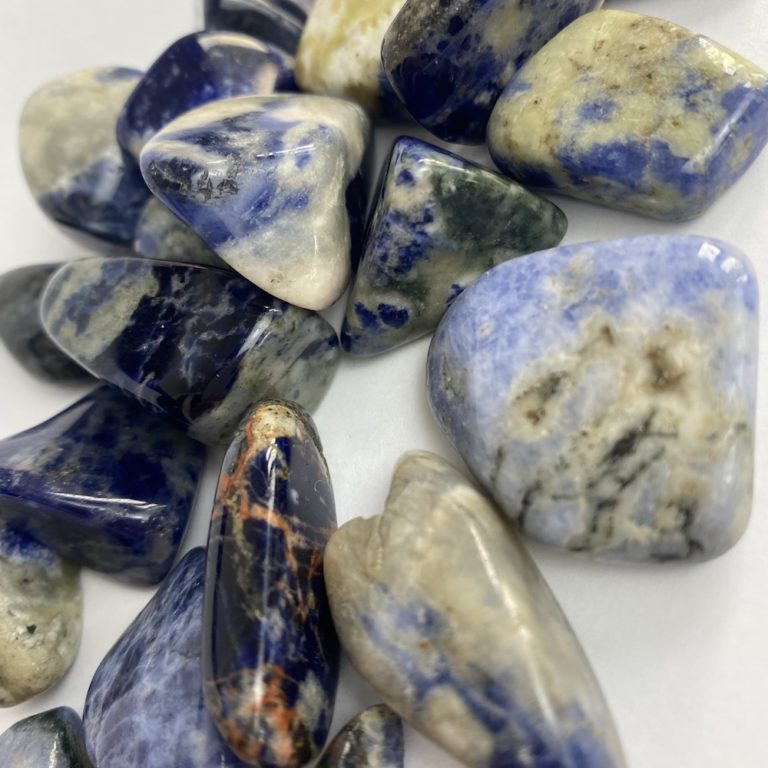 Sodalite Tumble Stones Approx 2.5cm 3 Piece Pack - Image 3