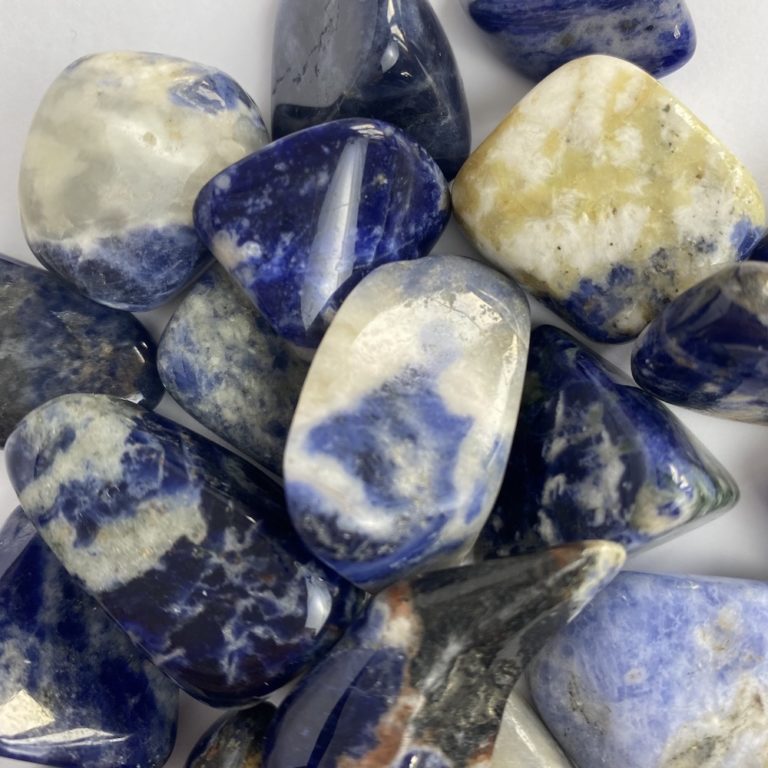Sodalite Tumble Stones Approx 2.5cm 3 Piece Pack - Image 4