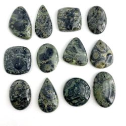 Kambaba Jasper Mixed Shape Top Drilled Cabochons Approx 20 - 25mm with 0.8mm Drill Hole 2 Piece Pack