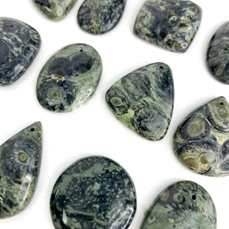 Kambaba Jasper Mixed Shape Top Drilled Cabochons Approx 20 - 25mm with 0.8mm Drill Hole 2 Piece Pack - Image 4
