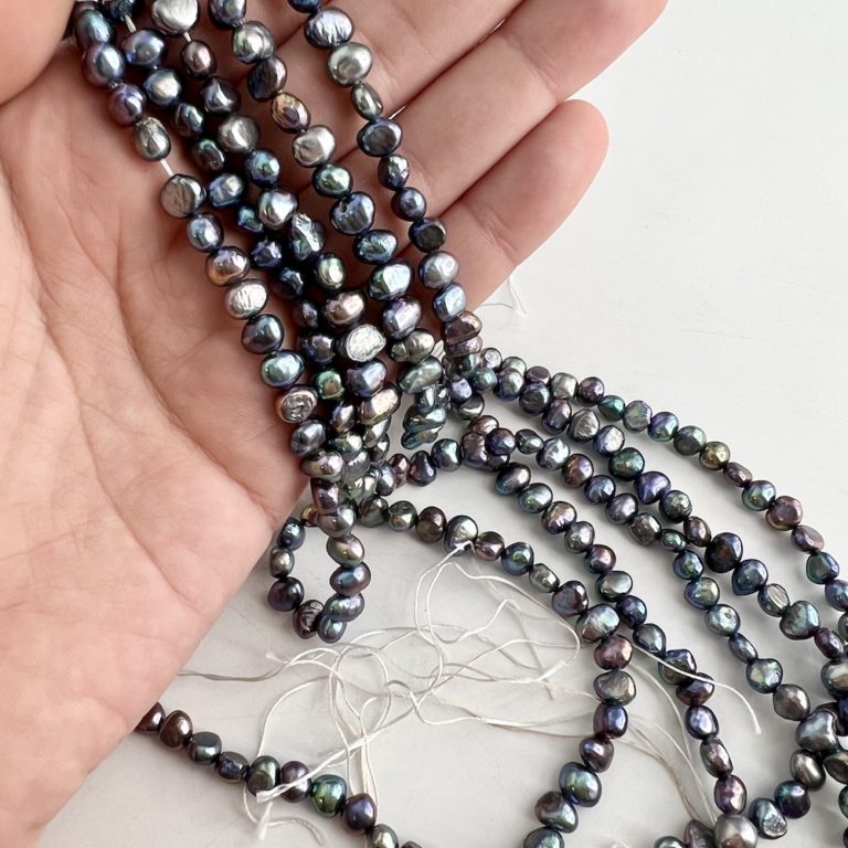 Freshwater Cultured Peacock (Dyed) Pearl Nuggets Approx 6 - 7mm 36cm String - Image 6