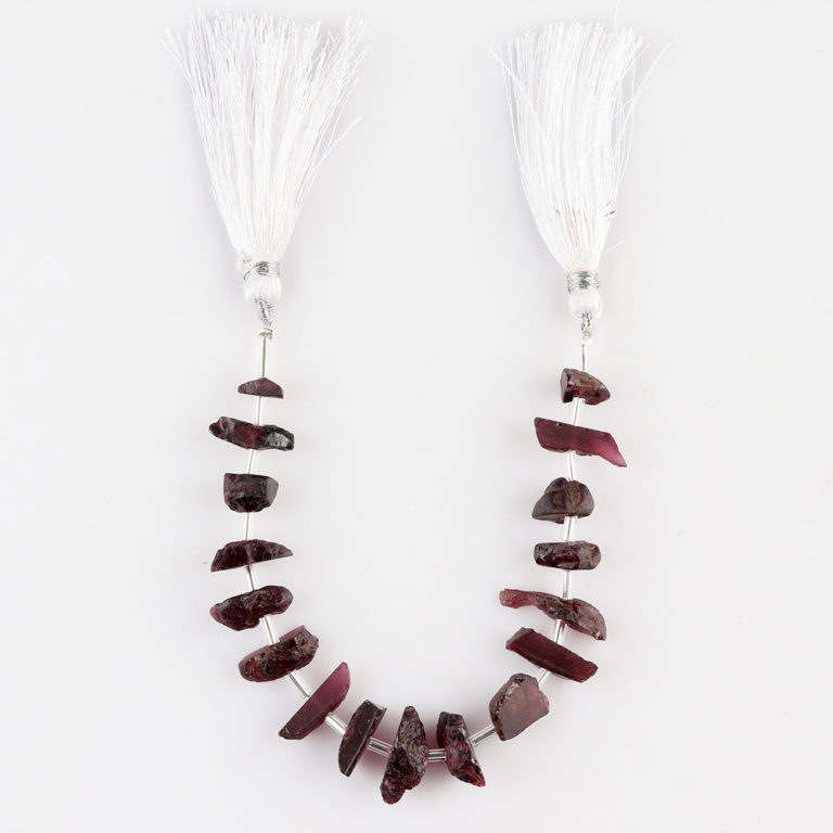 Red Garnet Centre Drilled Raw Nuggets Approx 10 - 15mm Beads 8 - 12 Pieces Per Strand - Image 4