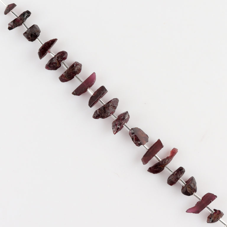 Red Garnet Centre Drilled Raw Nuggets Approx 10 - 15mm Beads 8 - 12 Pieces Per Strand - Image 3