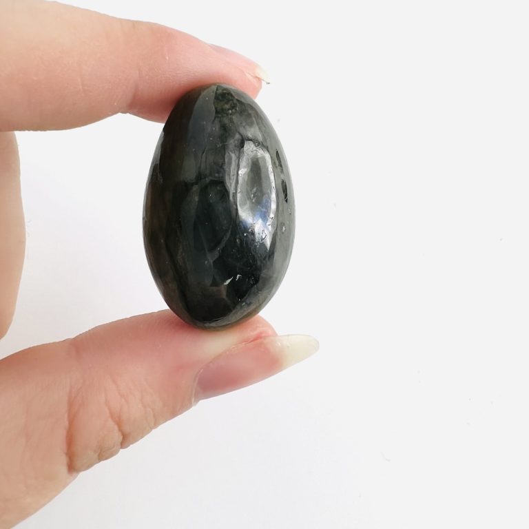 Labradorite Mixed Size Tumble Stones 3 Piece Pack - Image 4