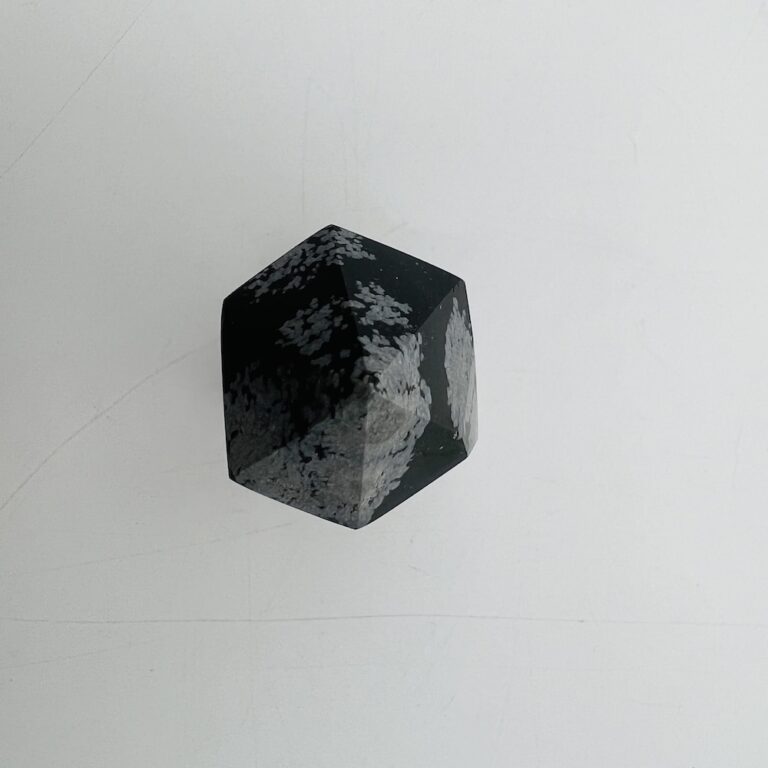 Snowflake Obsidian Point Approx 5 x 2.5cm - Image 3