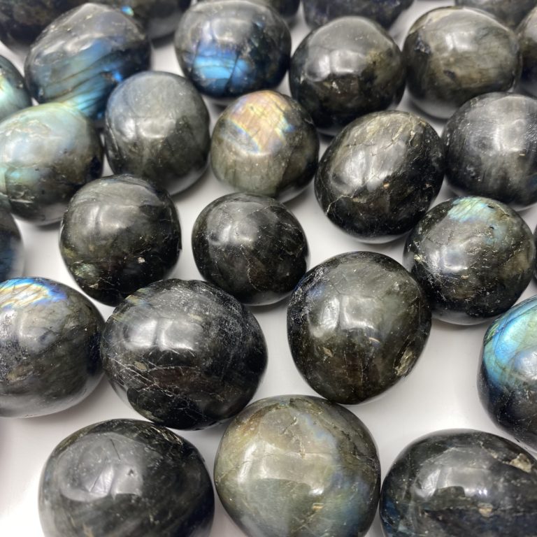 Labradorite Tumble Stone Approx 2 - 3.5cm - Image 3