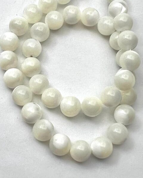 White Shell Smooth Round Approx 8mm Beads Approx 38cm Strand