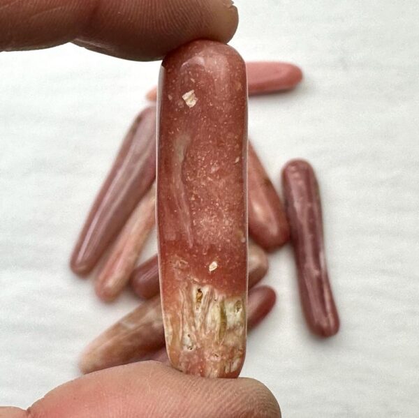 Pink Opal Stick Approx 3.5 - 6.5cm - Image 3