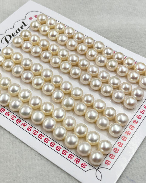 Fresh Water Cultured Light Cream Button Pearls Approx 7mm 2pcs