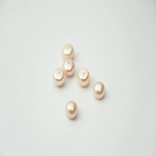 Freshwater Cultured Pink Button Pearl Approx 8 - 8.5mm Half Drilled 3 Pairs - Image 4