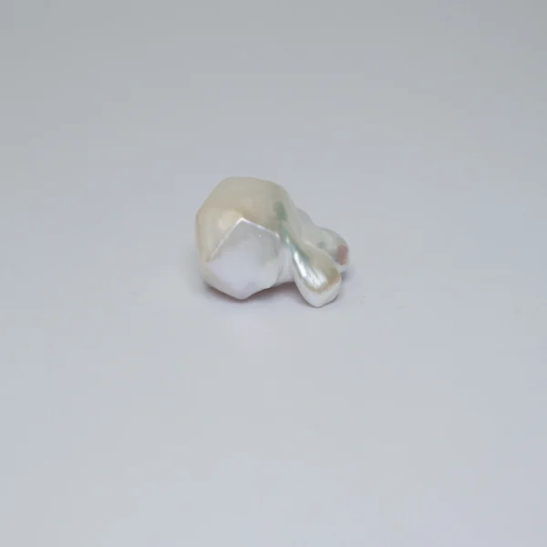 Freshwater Cultured Pearl White Metallic Geometric Baroque Pearl Approx 20 - 30mm Half Drilled 1pc - Image 3