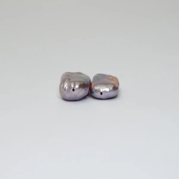 Freshwater Cultured Purple & Pink Metallic Flat Rectangle Pearls Approx 18 x 10mm Through Drilled 5pcs - Image 4