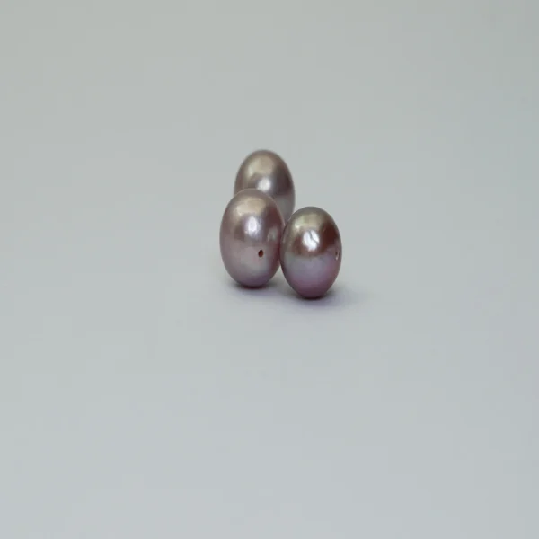 Freshwater Cultured Metallic Purple Edison Style Near Round Pearls Approx 9mm 3pc pack - Image 4