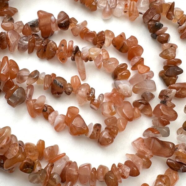 South Red Agate Chips Approx 5 x 8mm Approx 78cm Strand - Image 2