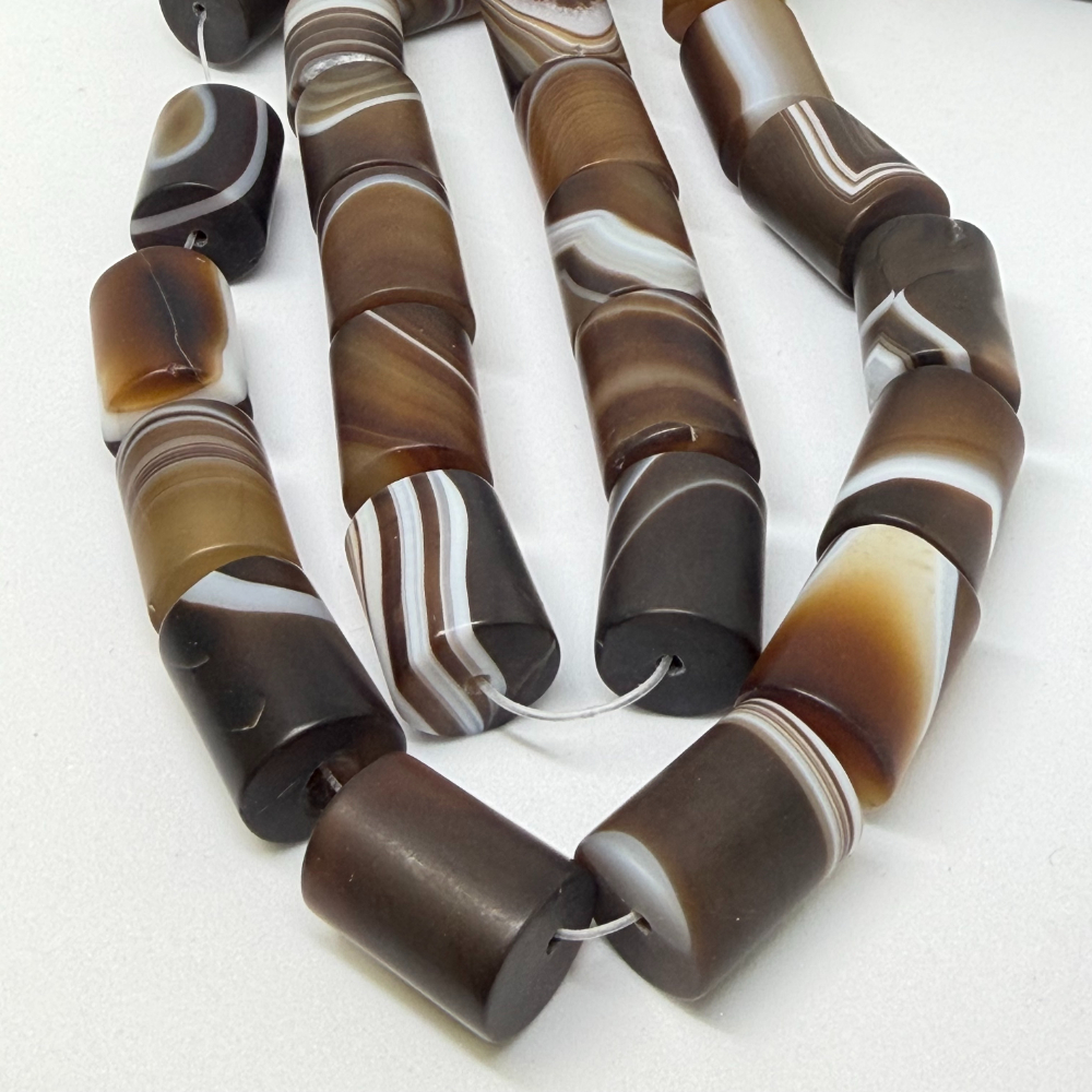 14 x 18mm Agate Striped (dyed) Beads - Cylinder Gemstone Strand (38cm) - Image 4