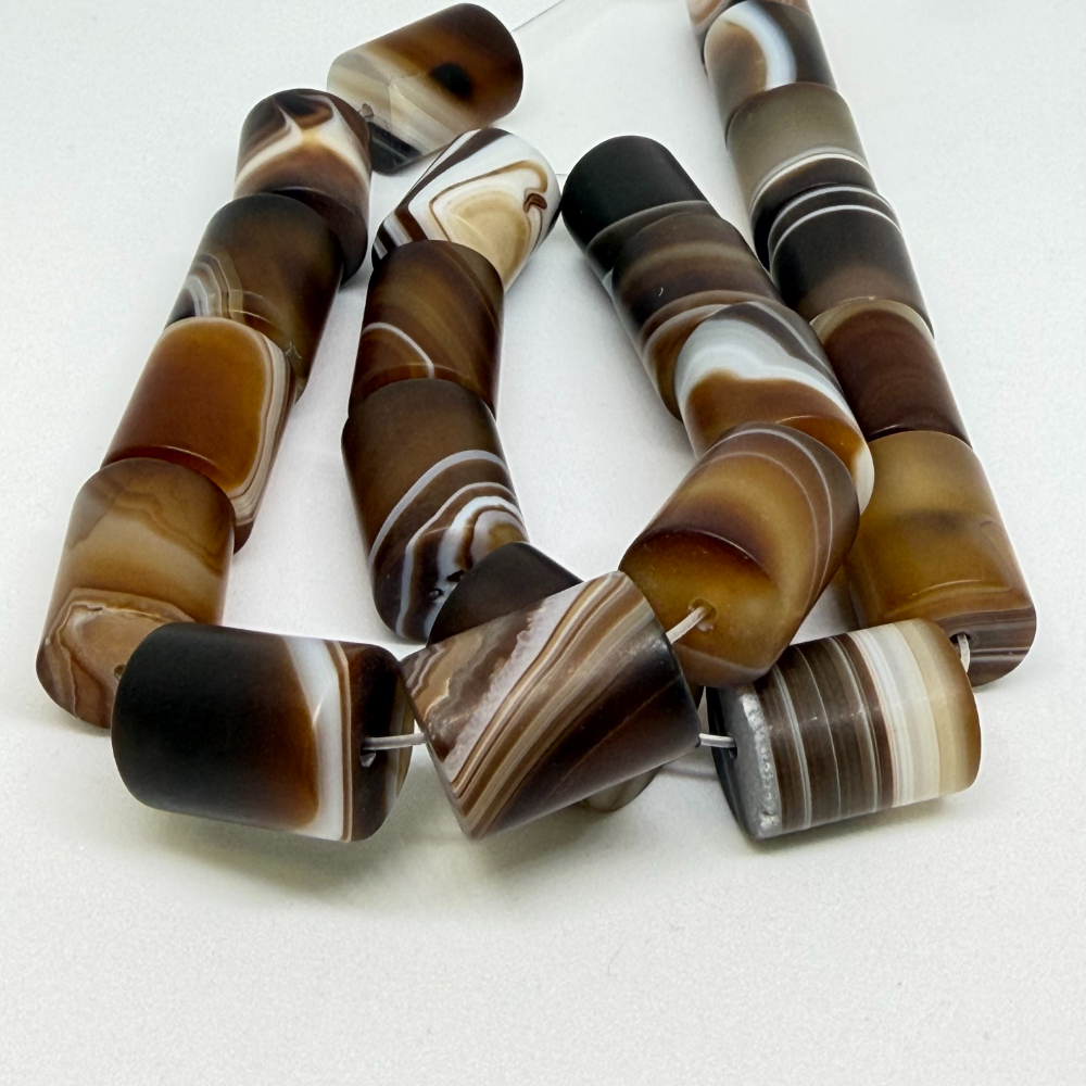 14 x 18mm Agate Striped (dyed) Beads - Cylinder Gemstone Strand (38cm) - Image 2