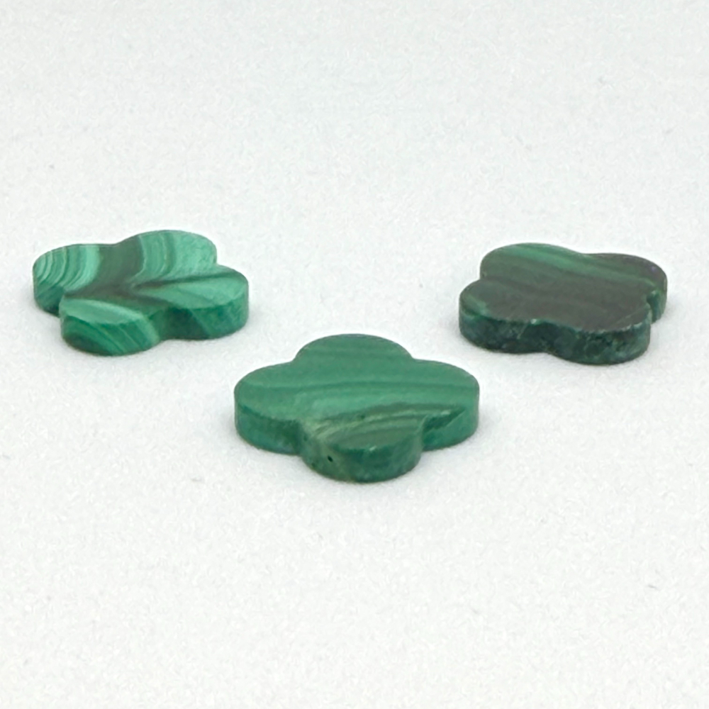 12 x 12 x 2mm Malachite - Flat Quatrefoil 3pc Pack - Image 3
