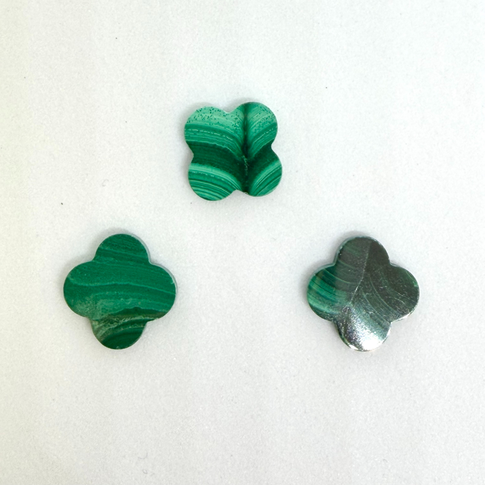 12 x 12 x 2mm Malachite - Flat Quatrefoil 3pc Pack - Image 2
